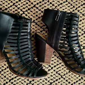 Dulce Vita Cage Block Heels 👠